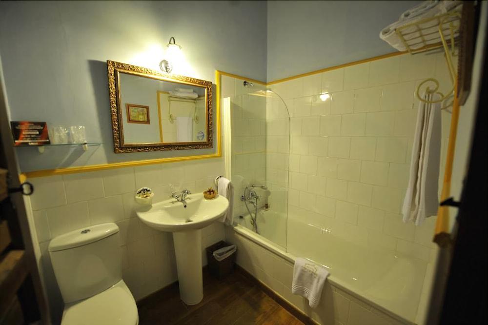Hotel Los Leones - Adults Only Рубиелос де Мора Екстериор снимка