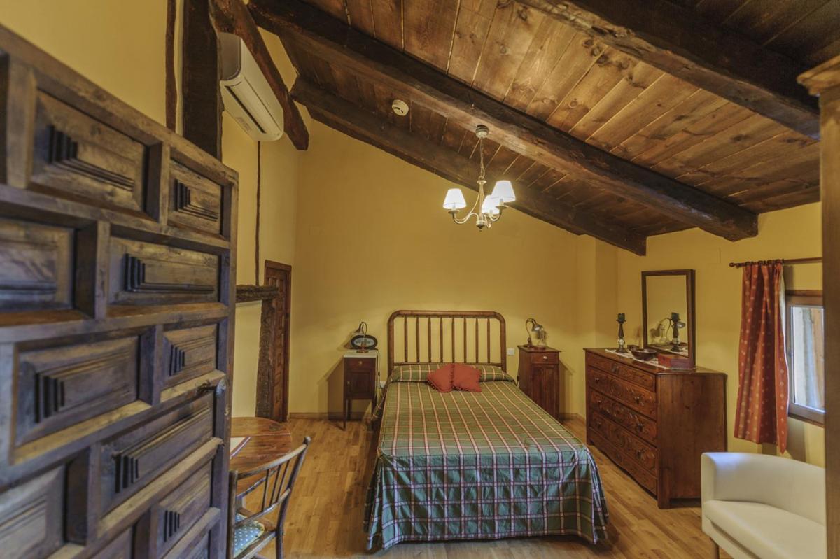 Hotel Los Leones - Adults Only Рубиелос де Мора Екстериор снимка